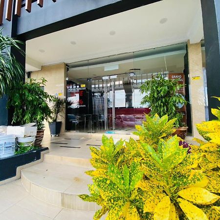 Surya Boutique Hotel クラン エクステリア 写真