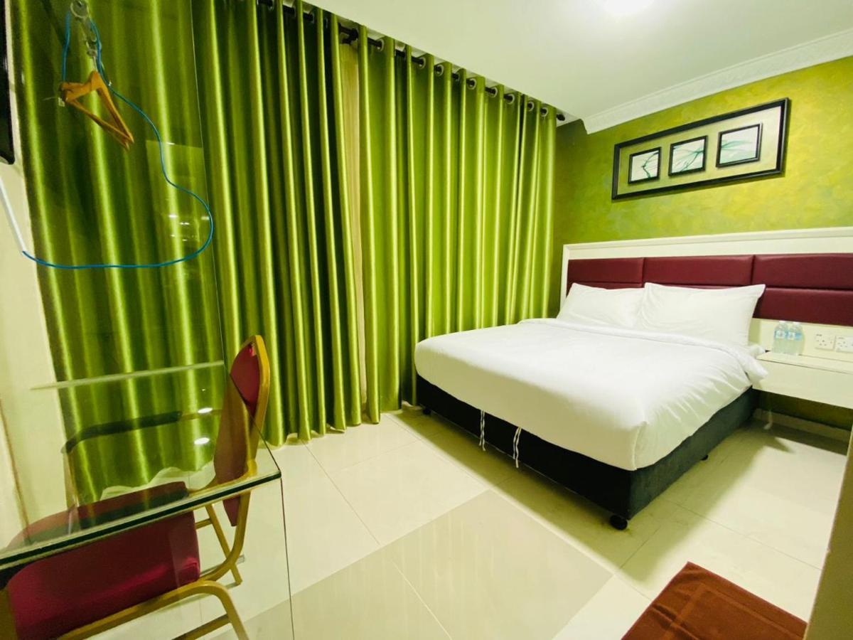 Surya Boutique Hotel クラン エクステリア 写真